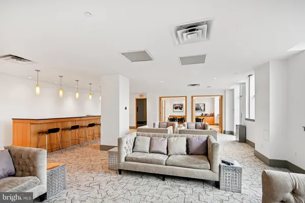 $259,900 | 111 South 15th Street, Unit 2008, Philadelphia, PA 19102
