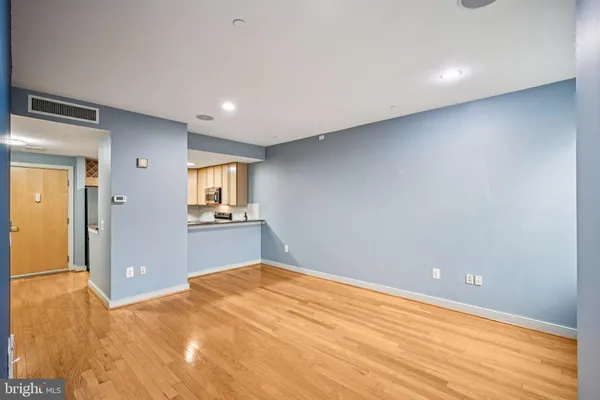 $259,900 | 111 South 15th Street, Unit 2008, Philadelphia, PA 19102