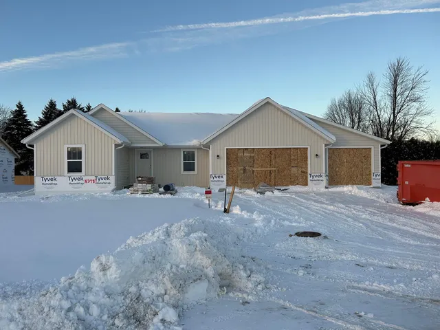 $439,900 | N3987 Wettering Way, Kaukauna, WI 54130