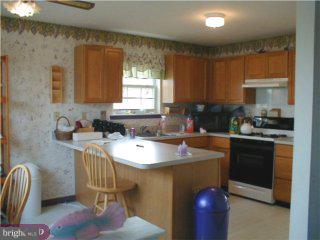 720 Queen Road Collegeville, PA 19426 - Photo 3 of 5 Gallery Image 3