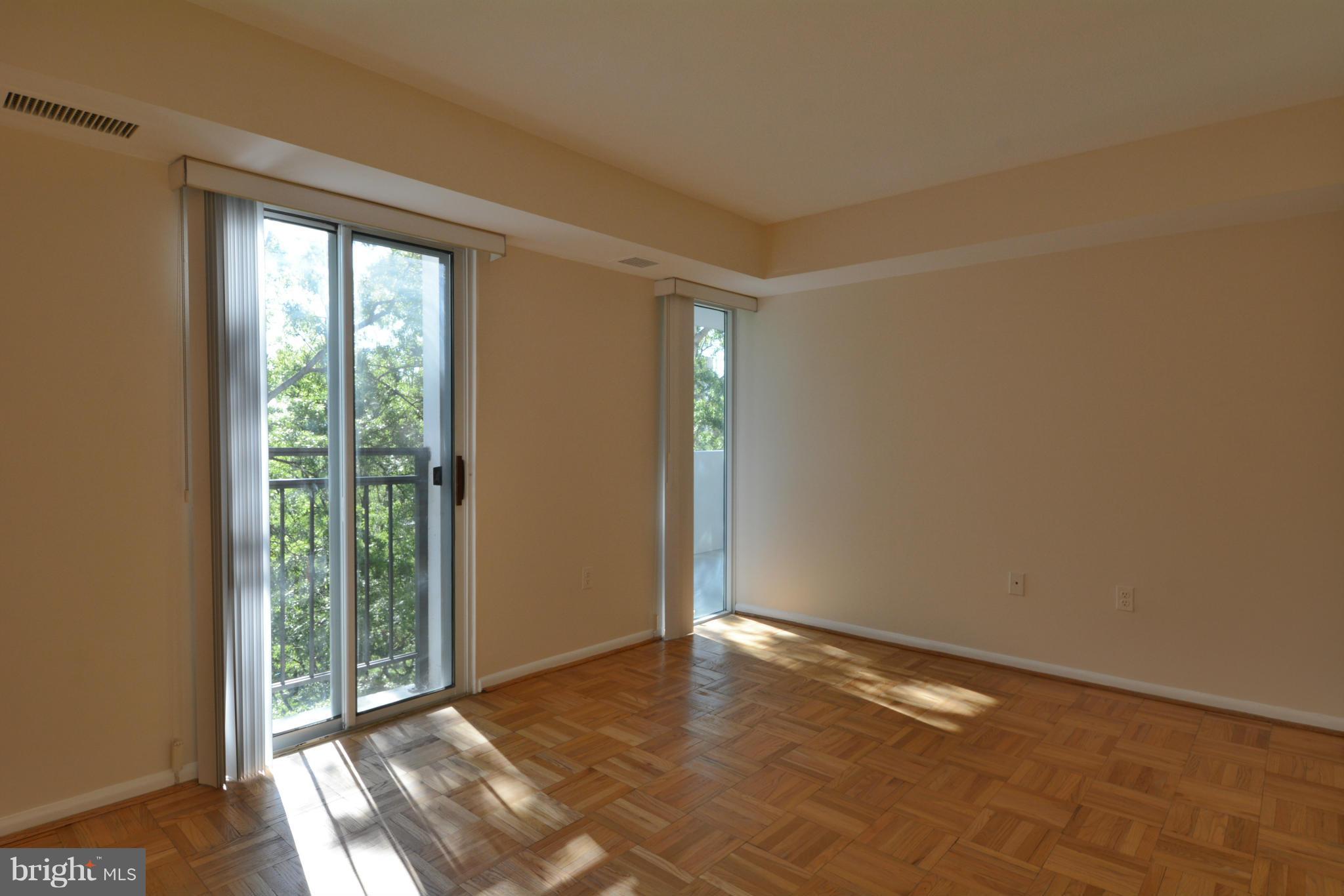 700 7th Street Southwest, Unit 630 Washington, DC 20024 - Photo 13 of 28 a view of an empty room and window