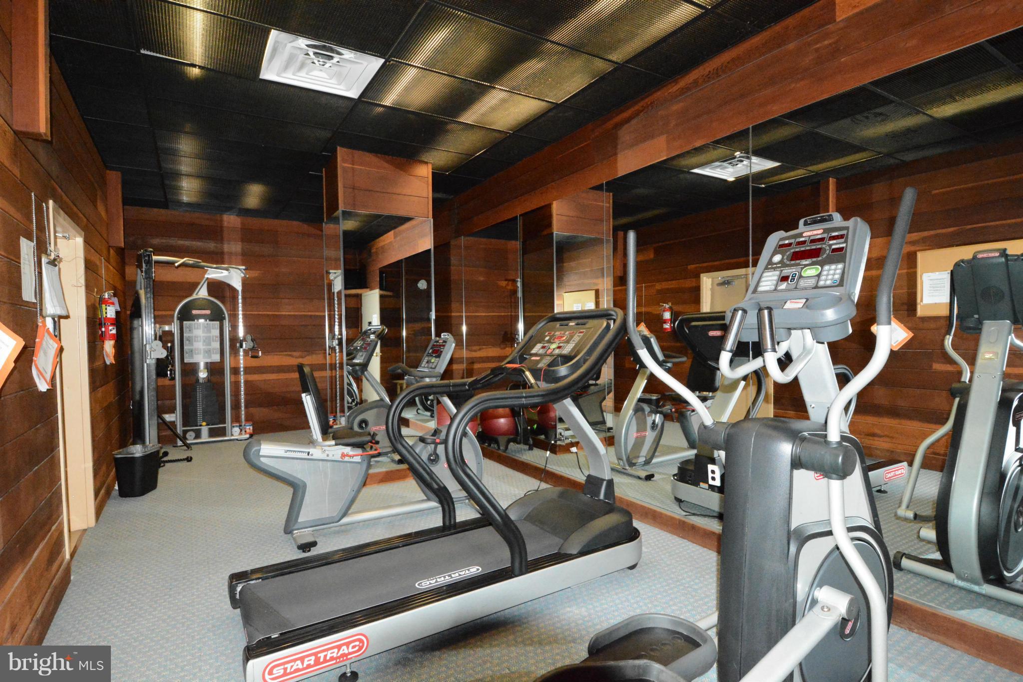700 7th Street Southwest, Unit 630 Washington, DC 20024 - Photo 24 of 28 a view of a room with gym equipment