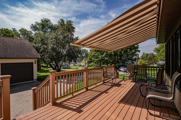 $229,000 | 301 East Depue Avenue, Olivia, MN 56277