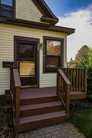 $229,000 | 301 East Depue Avenue, Olivia, MN 56277