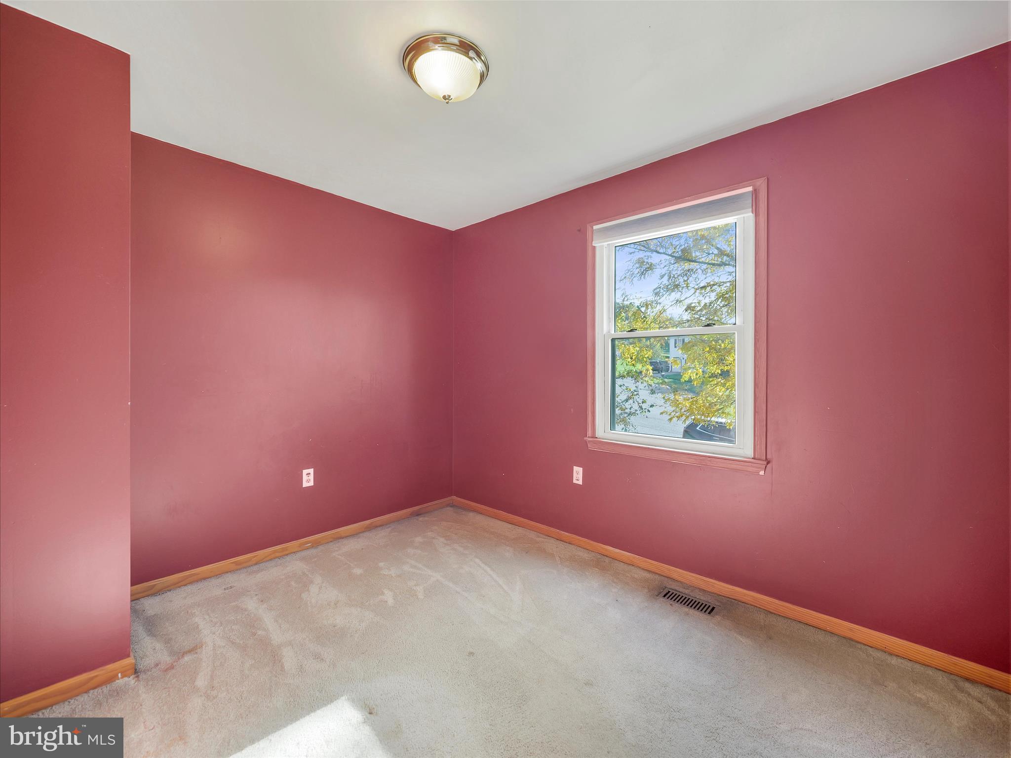 104 Rebecca's Court Smithsburg, MD 21783 - Photo 18 of 34 an empty room with windows
