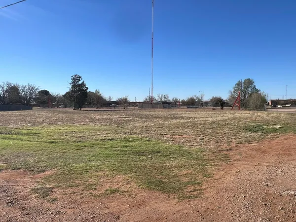 $100,000 | 1810 Ave I Northwest, Childress, TX 79201