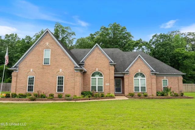 $415,000 | 6375 Darren Drive, Olive Branch, MS 38654
