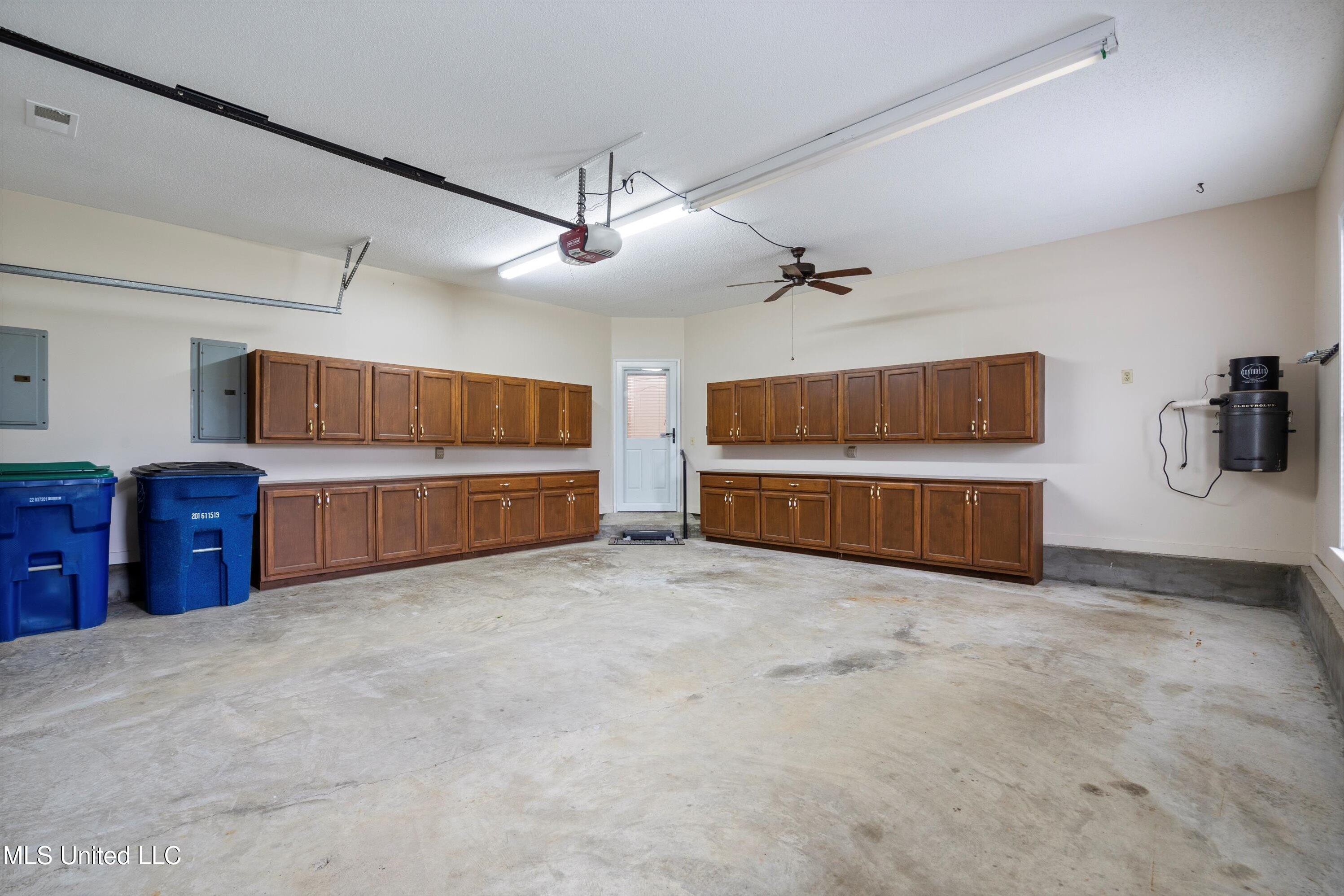 6375 Darren Drive Olive Branch, MS 38654 - Photo 43 of 46 40-DSC3198