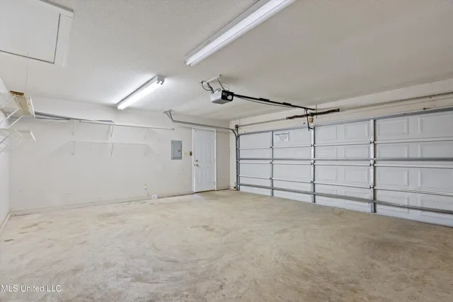 $415,000 | 6375 Darren Drive, Olive Branch, MS 38654