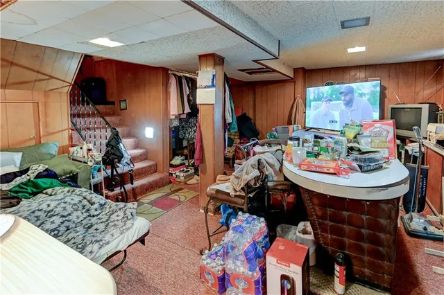 $239,000 | 2110 Benton Boulevard, Kansas City, MO 64127