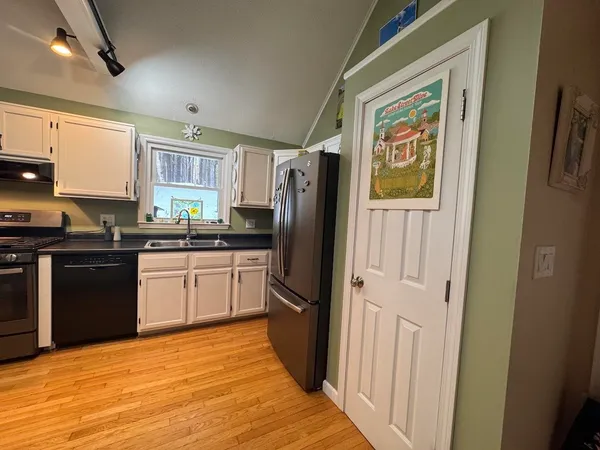 $300,000 | 43 Base Hill Road, Keene, NH 03431