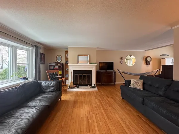 $300,000 | 43 Base Hill Road, Keene, NH 03431