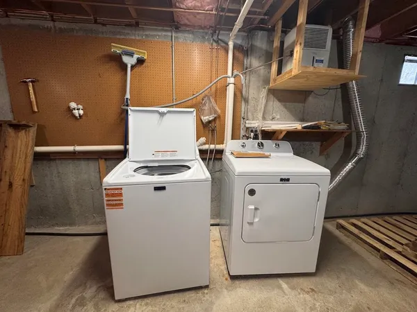 $300,000 | 43 Base Hill Road, Keene, NH 03431