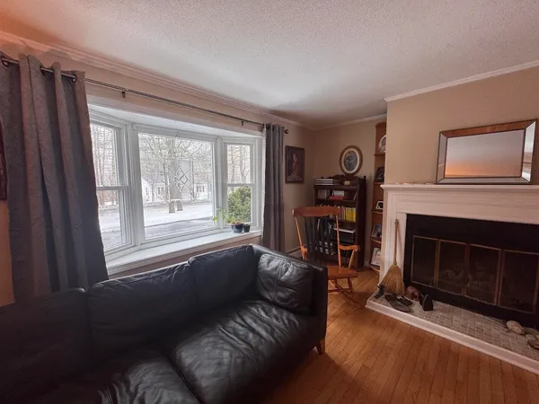 $300,000 | 43 Base Hill Road, Keene, NH 03431