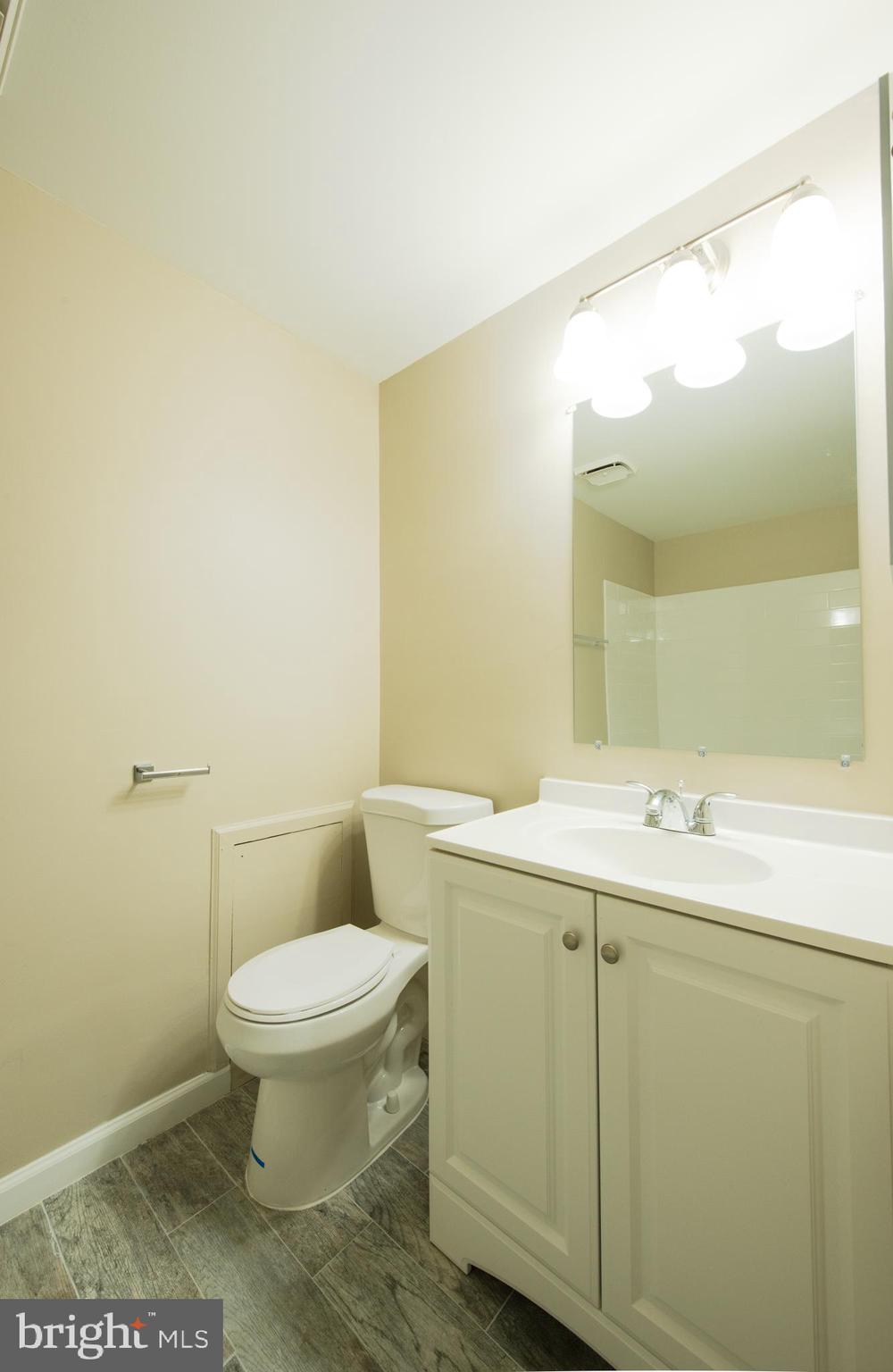 13004 Country Ridge Drive Germantown, MD 20874 - Photo 14 of 25 upstairs full bath