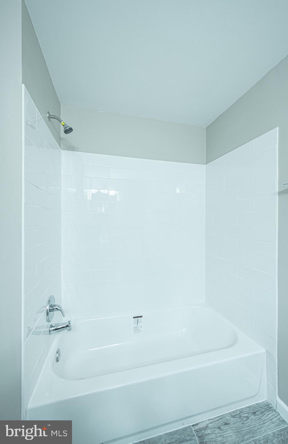 13004 Country Ridge Drive Germantown, MD 20874 - Photo 15 of 25 upstairs full bath