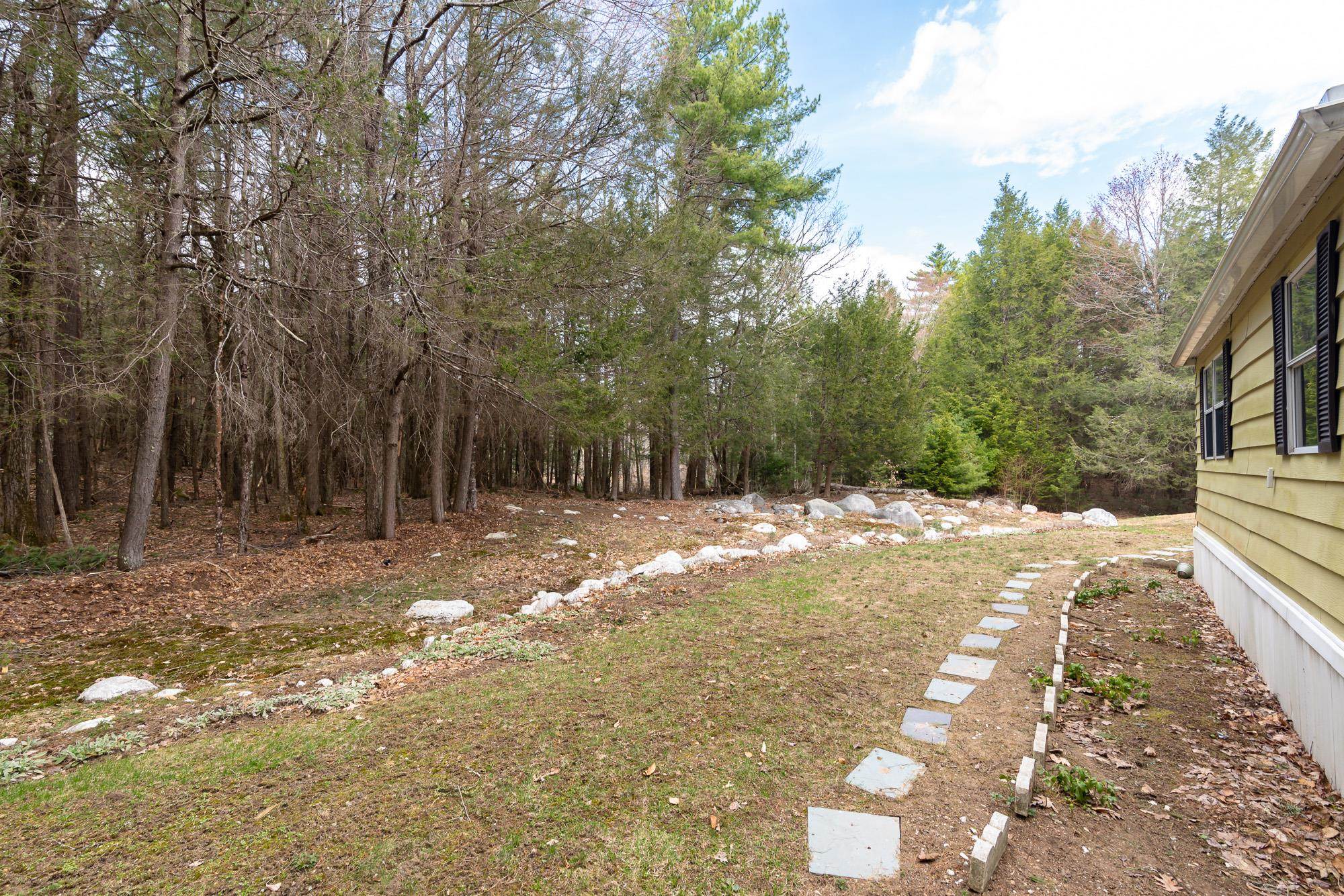 392 Hall Road Barrington, NH 03825 - Photo 19 of 25