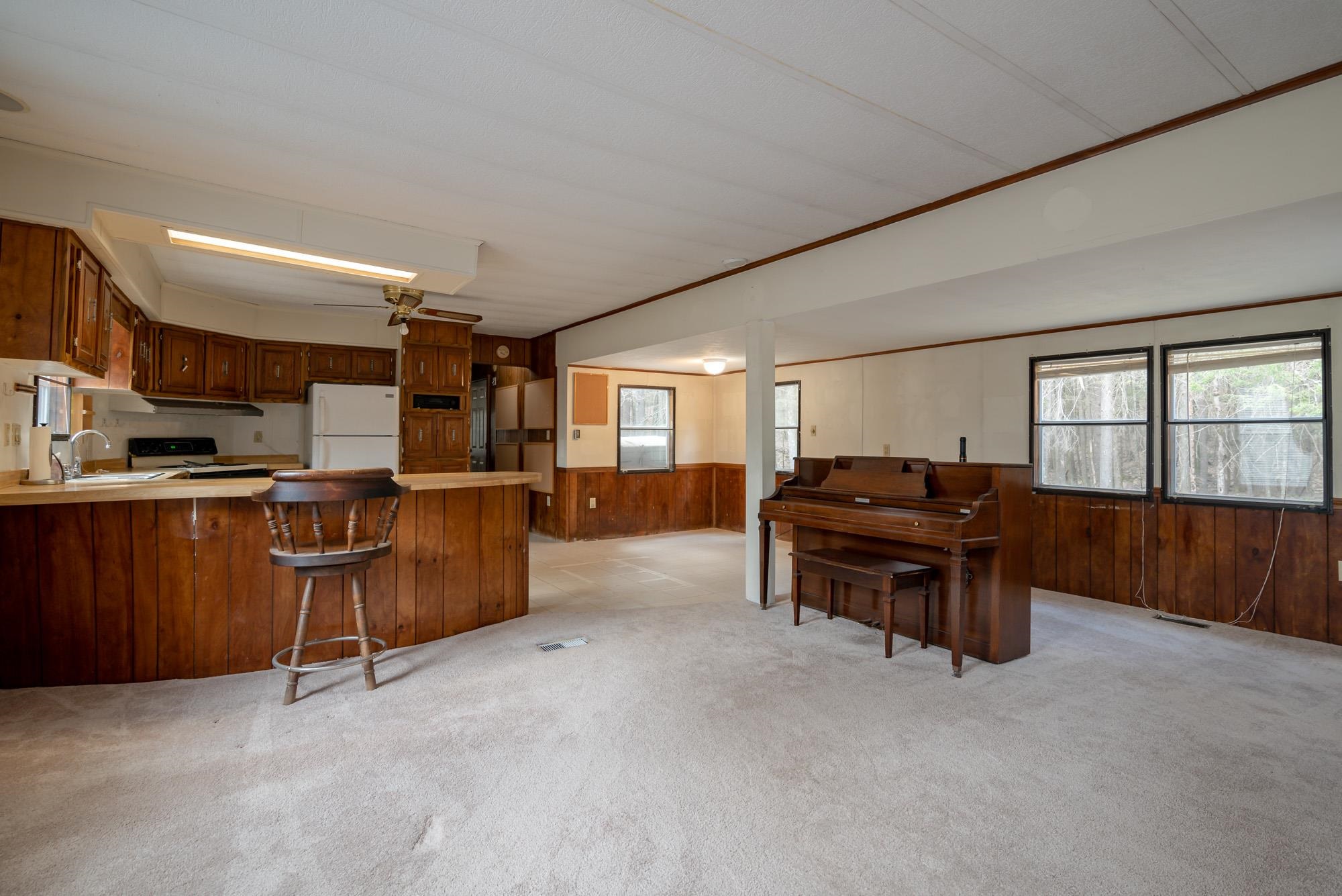 392 Hall Road Barrington, NH 03825 - Photo 2 of 25