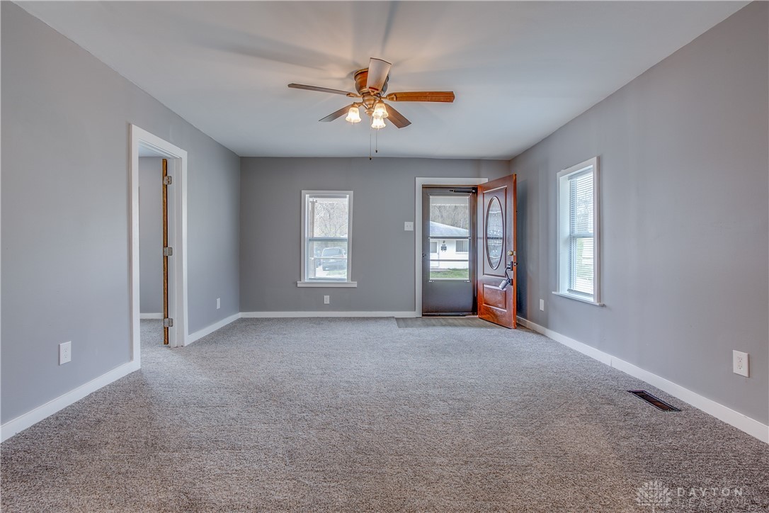1576 Karr Street Springfield, OH 45503 - Photo 4 of 45