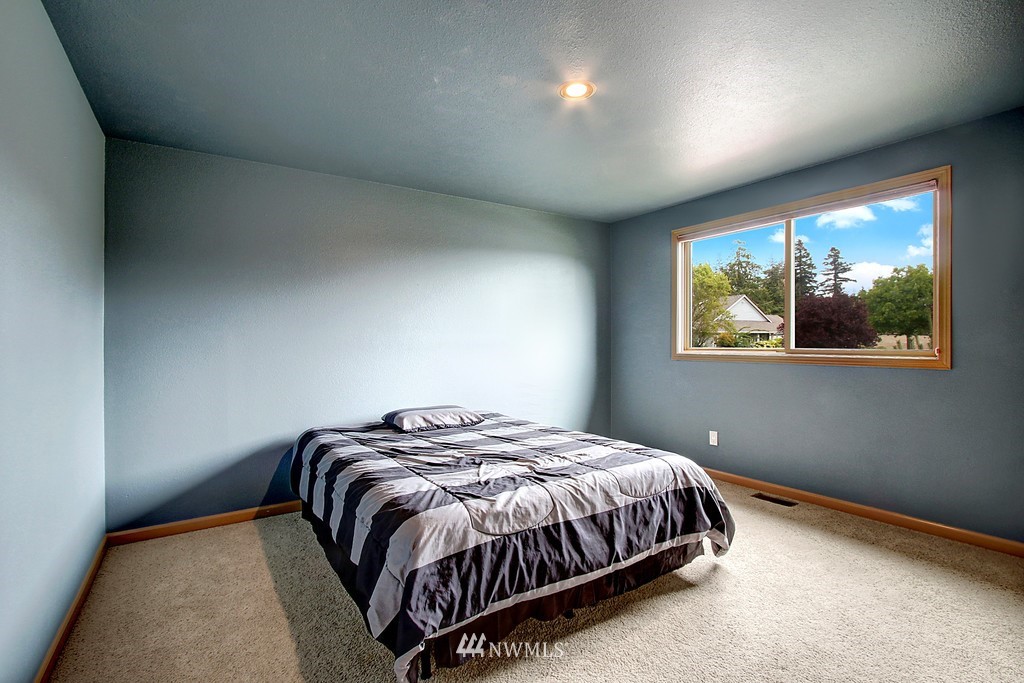 420 Rockefeller Avenue Everett, WA 98201 - Photo 15 of 25 Gallery Image 15