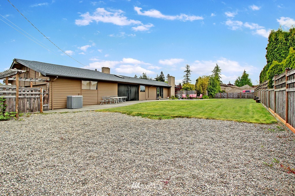 420 Rockefeller Avenue Everett, WA 98201 - Photo 22 of 25 Gallery Image 22