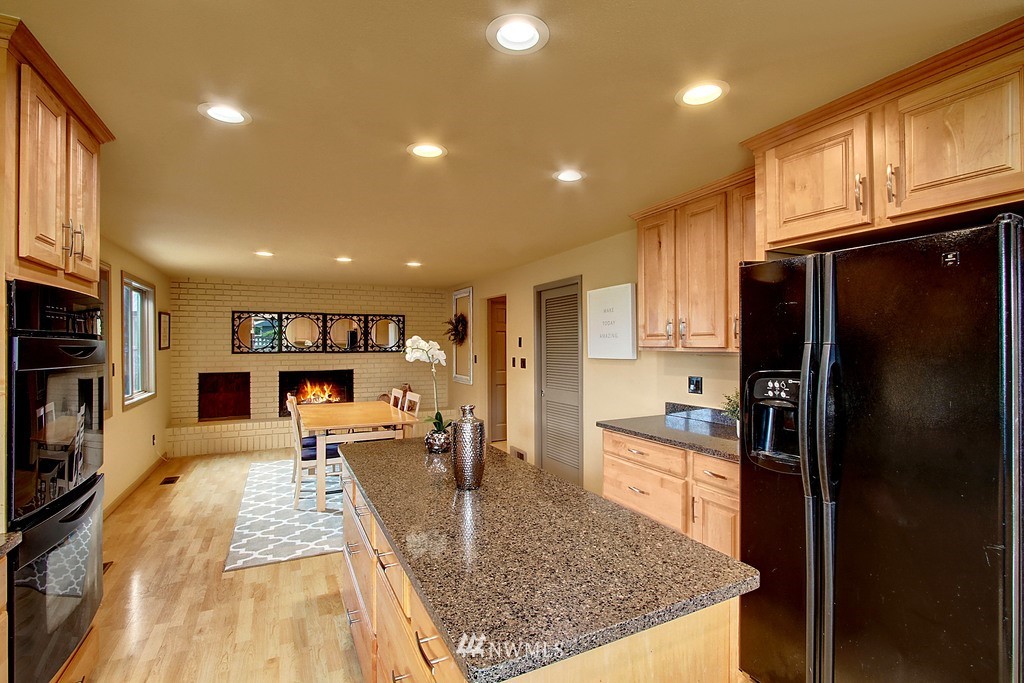 420 Rockefeller Avenue Everett, WA 98201 - Photo 7 of 25 Gallery Image 7