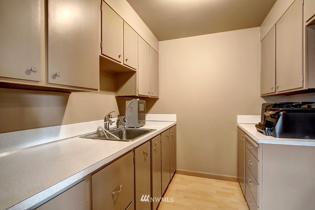 420 Rockefeller Avenue Everett, WA 98201 - Photo 9 of 25 Gallery Image 9