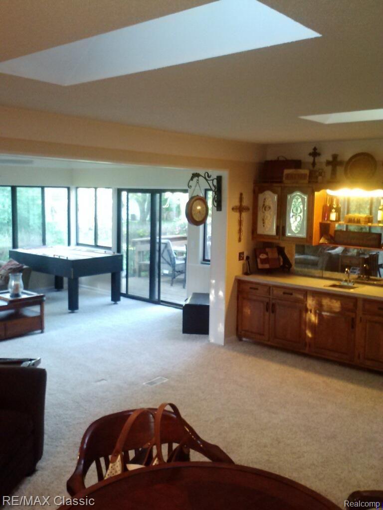 35928 Johnstown Road Farmington, MI 48335 - Photo 16 of 45 Johnstown New Carpet Fam Rm.jpg