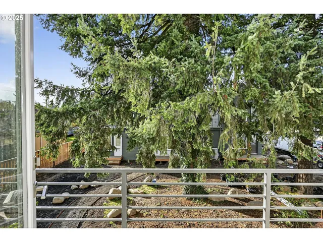 a view of outdoor space