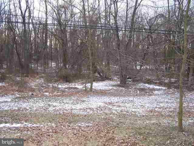 5341 Windsor Road Harrisburg, PA 17112 - Photo 7 of 9 Gallery Image 7