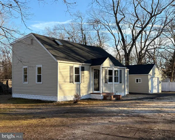 $449,000 | 4 West Lakeshore Drive, Browns Mills, NJ 08015