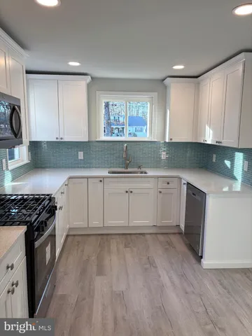 $449,000 | 4 West Lakeshore Drive, Browns Mills, NJ 08015