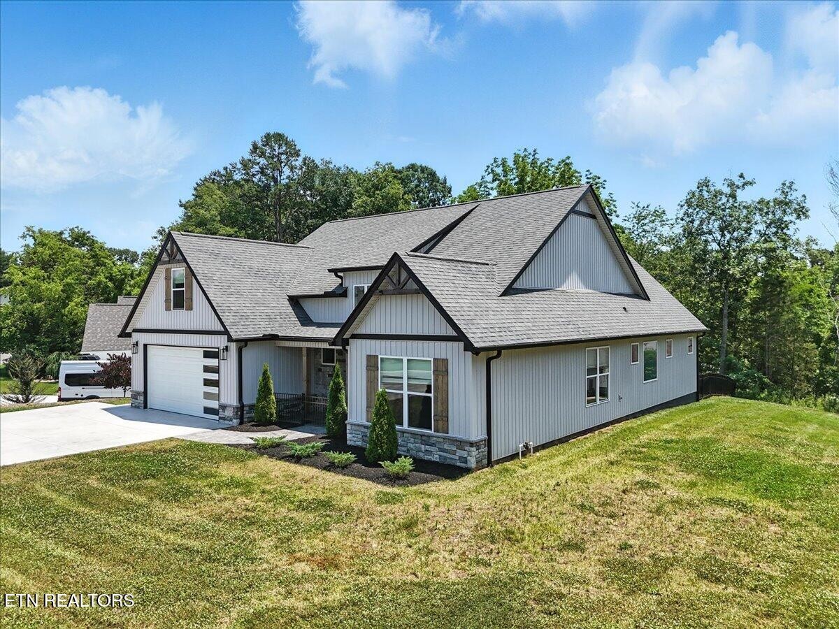 152 Pocola Way Loudon, TN 37774 - Photo 3 of 47 Gallery Image 3