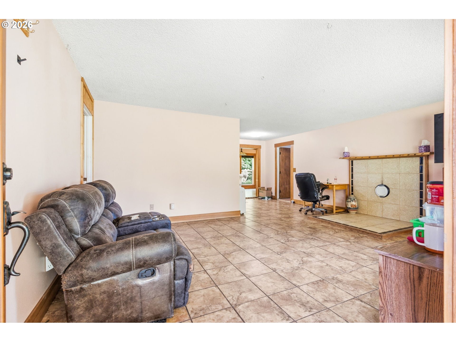 34938 Ede Road Lebanon, OR 97355 - Photo 3 of 28
