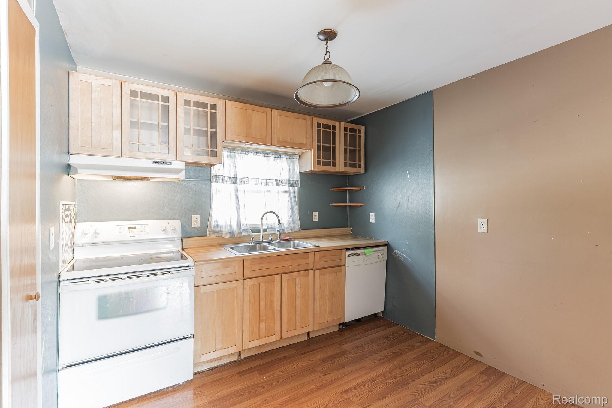 12468 Medina Road Hudson, MI 49247 - Photo 17 of 30 17.jpg