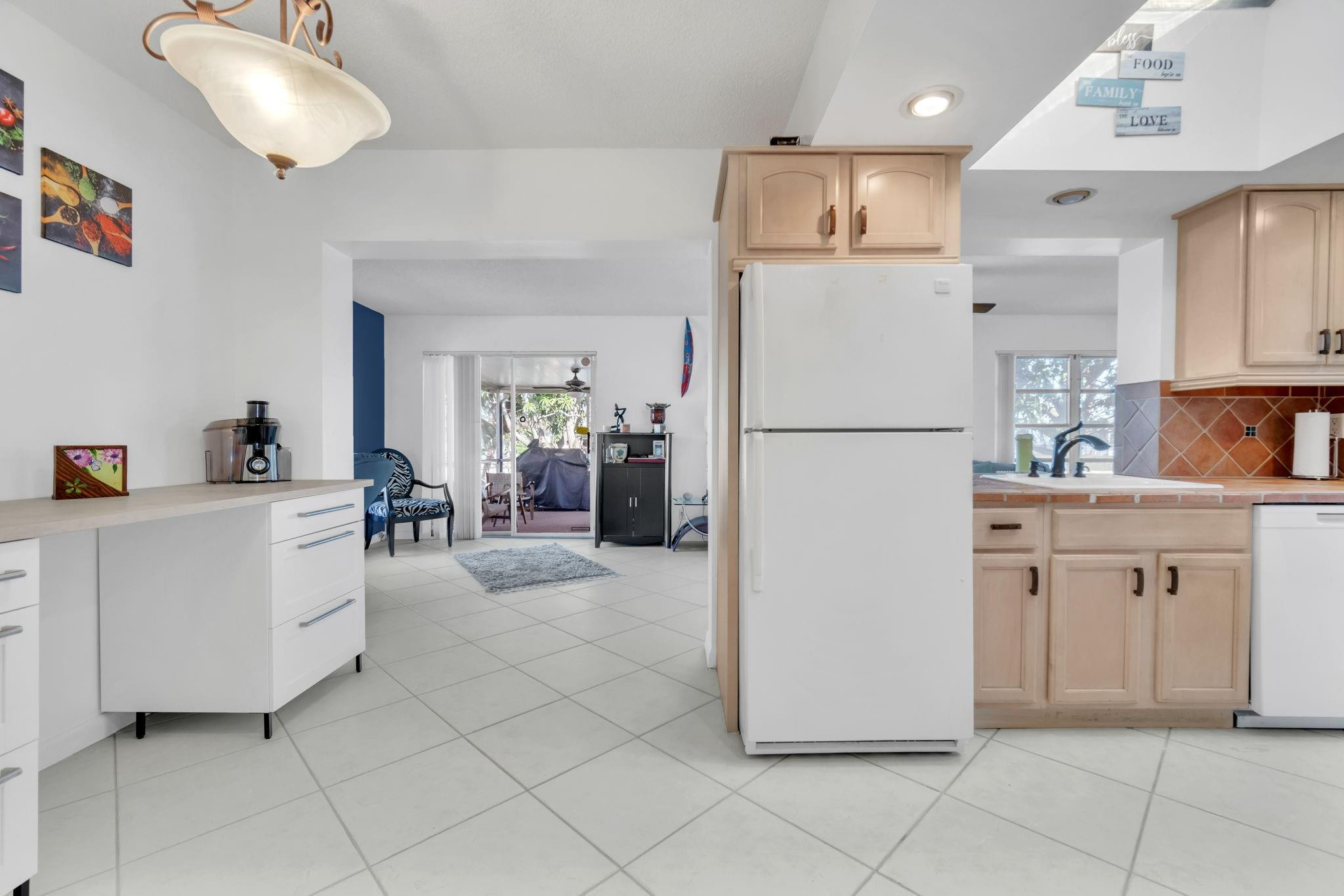 1705 Northwest 69th Terrace Margate, FL 33063 - Photo 12 of 38 Photo 12