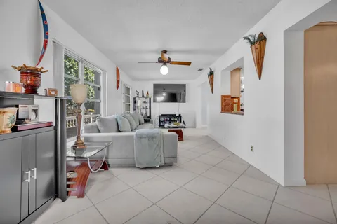 $377,500 | 1705 Northwest 69th Terrace, Margate, FL 33063
