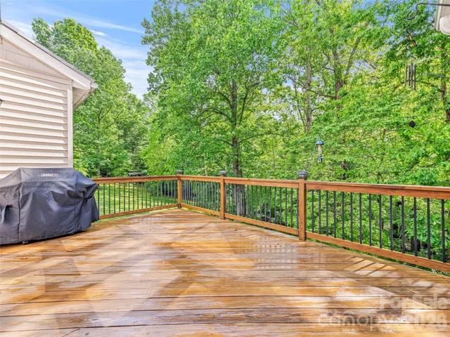 $850,000 | 138 Bridlewood Trail, Mills River, NC 28759