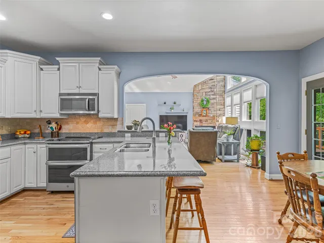 $850,000 | 138 Bridlewood Trail, Mills River, NC 28759