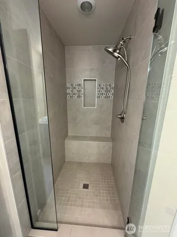 $4,200 | 11403 117th Lane Northeast, Unit 6, Kirkland, WA 98034