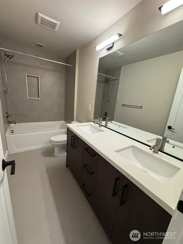 $4,200 | 11403 117th Lane Northeast, Unit 6, Kirkland, WA 98034