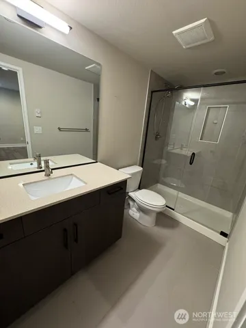 $4,200 | 11403 117th Lane Northeast, Unit 6, Kirkland, WA 98034