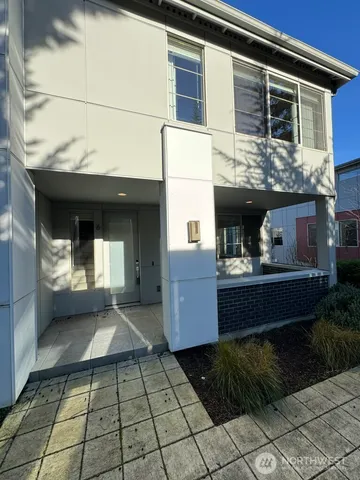 $4,200 | 11403 117th Lane Northeast, Unit 6, Kirkland, WA 98034