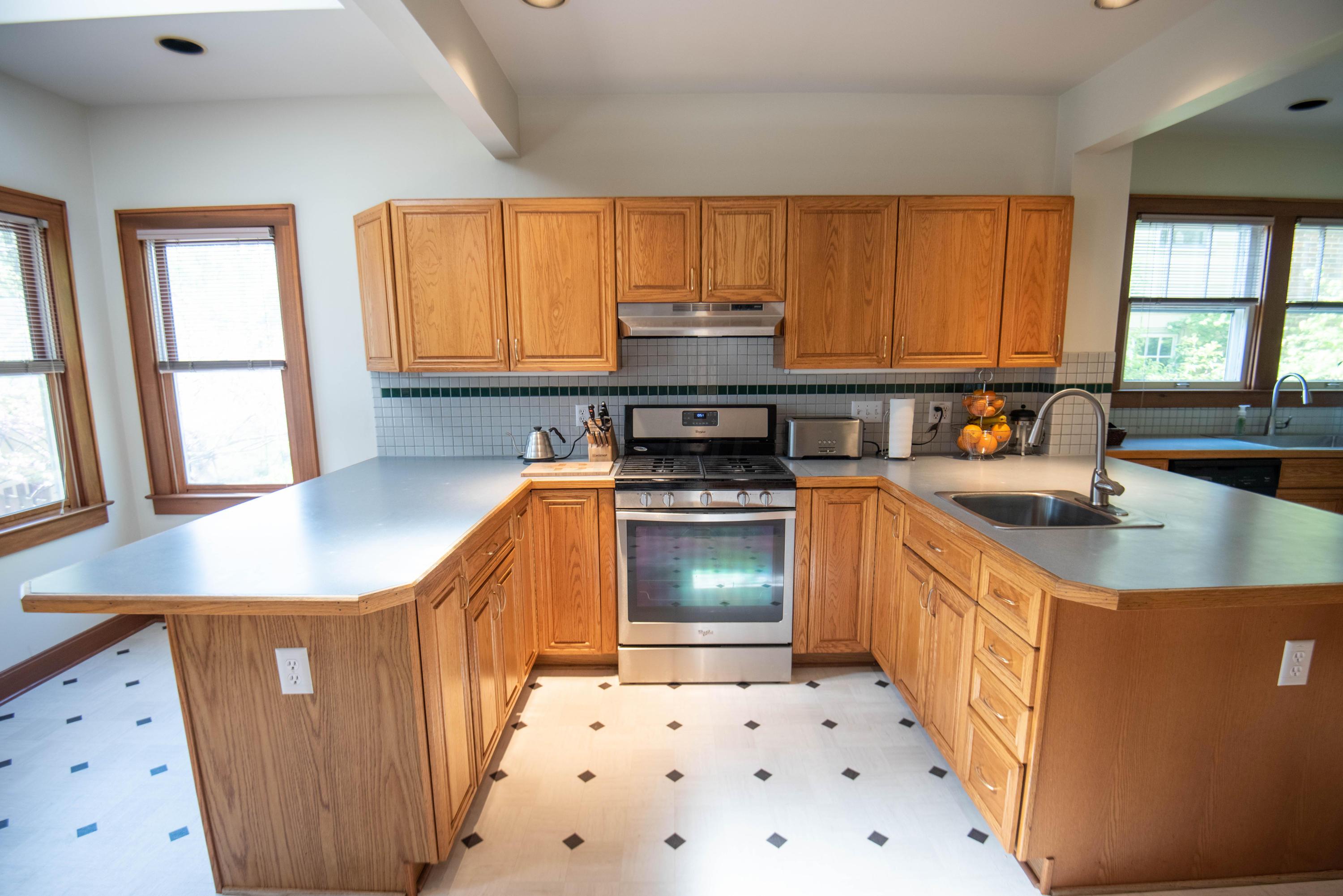 762 Vernon Road Columbus, OH 43209 - Photo 28 of 52