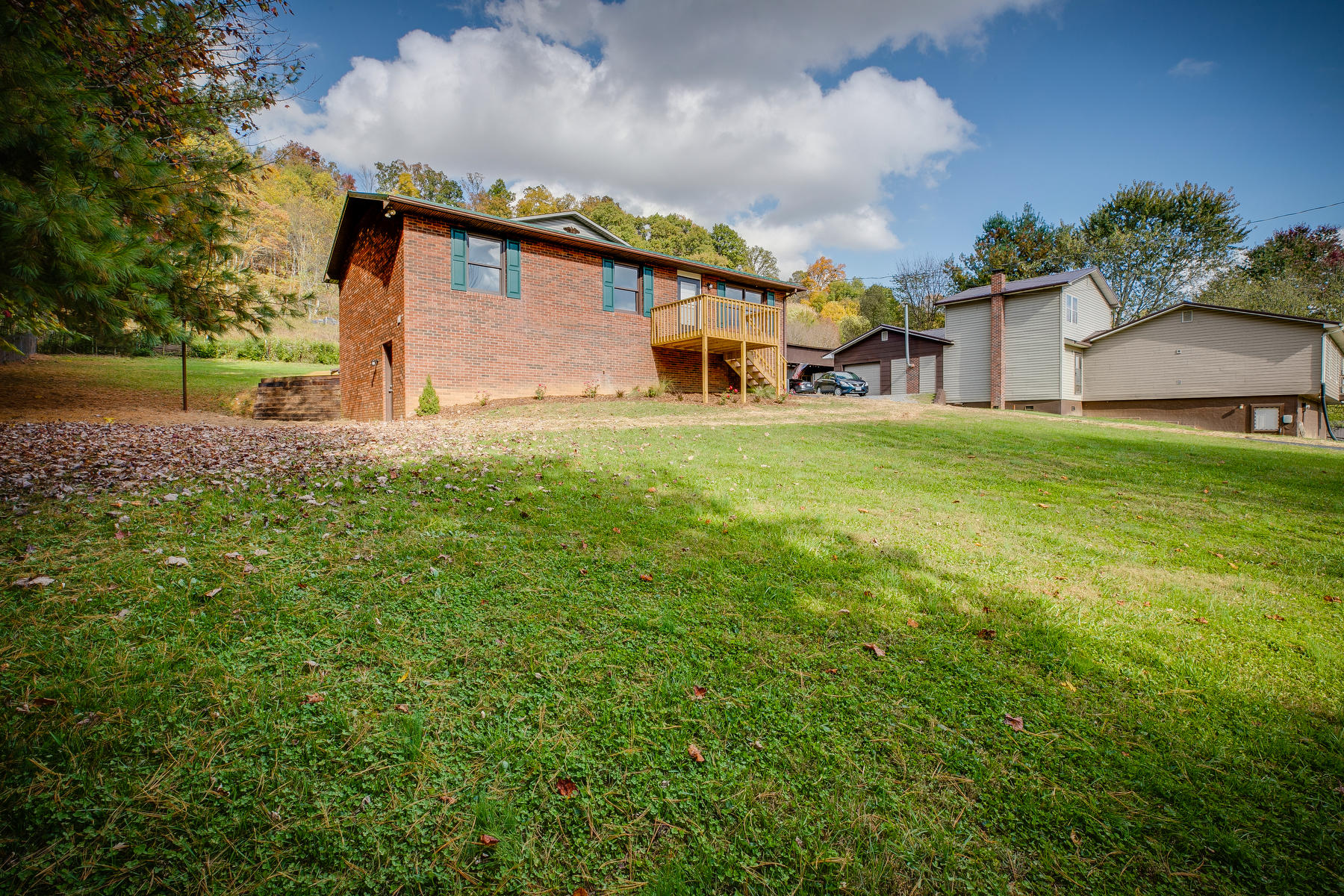 337 Browders Chapel Road Hiltons, VA 24258 - Photo 2 of 45 002