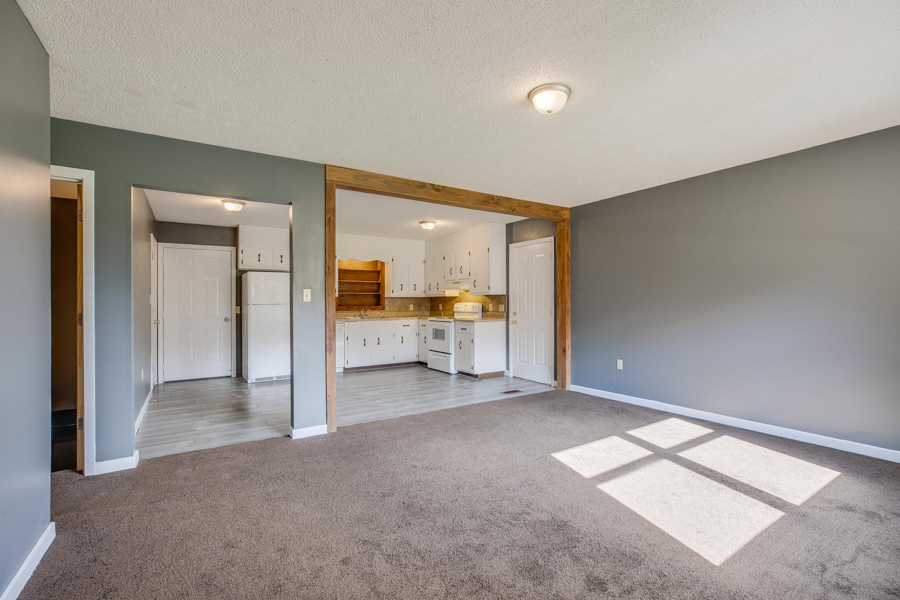 337 Browders Chapel Road Hiltons, VA 24258 - Photo 8 of 45 006
