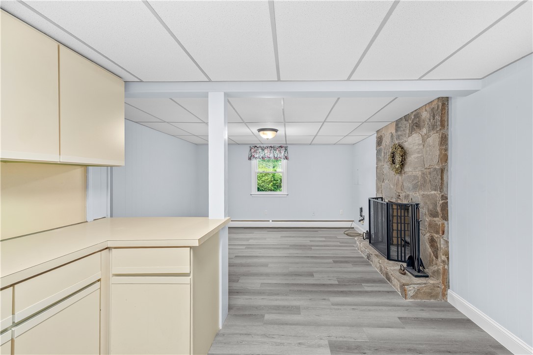 82 Hope Road Cranston, RI 02921 - Photo 17 of 30 Gallery Image 17