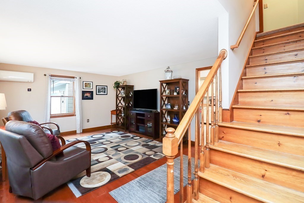 48 Robbins Road Monson, MA 01057 - Photo 12 of 34