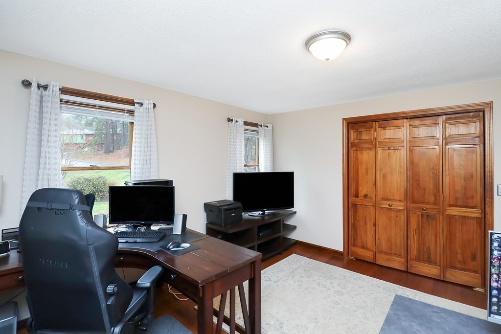48 Robbins Road Monson, MA 01057 - Photo 21 of 34