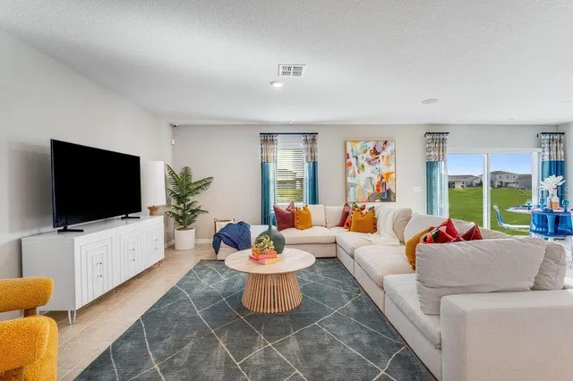 $331,999 | 13812 Shellmore Avenue, Palmetto, FL 34221